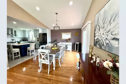 27 Hill St, Leominster, MA 01453 - Photo 14