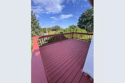 27 Hill St, Leominster, MA 01453 - Photo 4