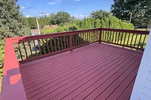 27 Hill St, Leominster, MA 01453 - Photo 4