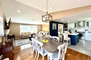 27 Hill St, Leominster, MA 01453 - Photo 16