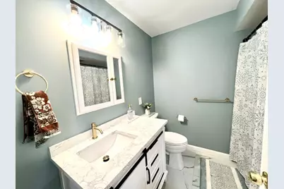 27 Hill St, Leominster, MA 01453 - Photo 24