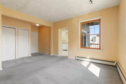 42 Broad St #3, Salem, MA 01970 - Photo 6