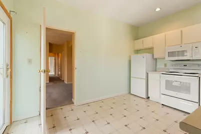 42 Broad St #3, Salem, MA 01970 - Photo 14
