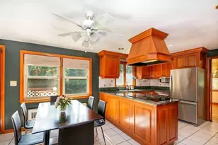 277 East St, Hanover, MA 02339 - Photo 14