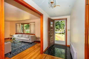 277 East St, Hanover, MA 02339 - Photo 4