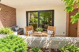43 Angleside Dr, Waltham, MA 02453 - Photo 10