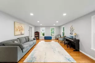 14 Dotty Ann Dr, Framingham, MA 01701 - Photo 12
