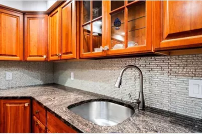 14 Dotty Ann Dr, Framingham, MA 01701 - Photo 6