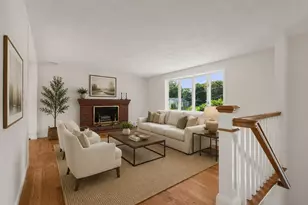 31 Phillips Cir, Waltham, MA 02452 - Photo 8