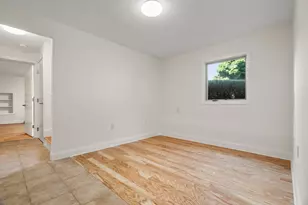 31 Phillips Cir, Waltham, MA 02452 - Photo 34