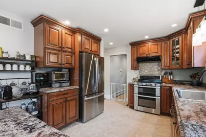 76 Whitlow St, New Bedford, MA 02740 - Photo 8