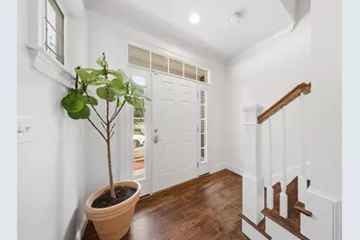 35 Milford St, Medway, MA 02053 - Photo 8