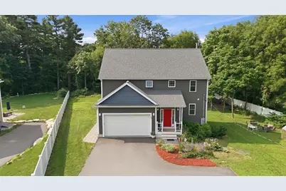 35 Milford St, Medway, MA 02053 - Photo 2