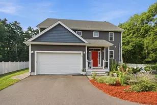 35 Milford St, Medway, MA 02053 - Photo 1