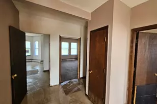 344 Maple St, Holyoke, MA 01040 - Photo 10