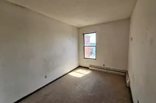 344 Maple St, Holyoke, MA 01040 - Photo 6
