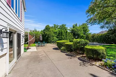 76 Cushing Ave, Revere, MA 02151 - Photo 24