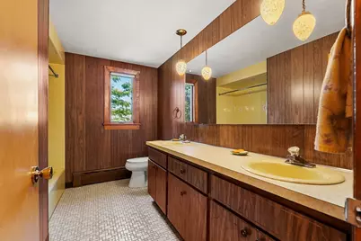 76 Cushing Ave, Revere, MA 02151 - Photo 8