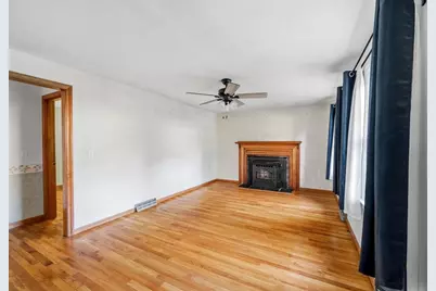 207 Valley St, Pembroke, MA 02359 - Photo 6