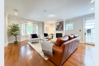 35 Willard St, Cambridge, MA 02138 - Photo 2