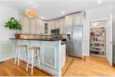24 Custer St #1, Boston, MA 02130 - Photo 6