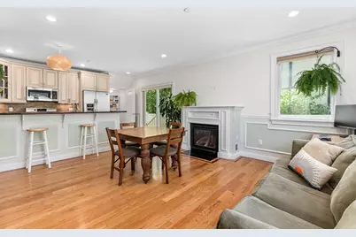 24 Custer St #1, Boston, MA 02130 - Photo 2