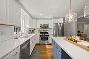 595 Forest St, Marshfield, MA 02050 - Photo 6
