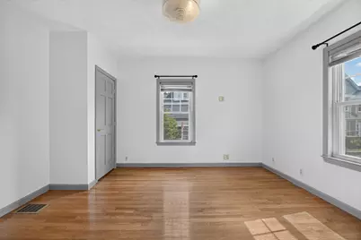 18 Henry St, Everett, MA 02149 - Photo 10