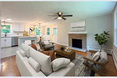 13 Center St, Medway, MA 02053 - Photo 12