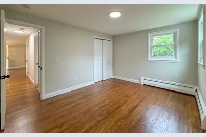 13 Center St, Medway, MA 02053 - Photo 22