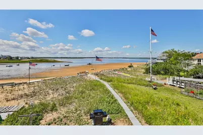 17 Harbor #17, Newburyport, MA 01950 - Photo 14