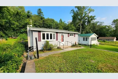 27 Richie Rd, Douglas, MA 01516 - Photo 16