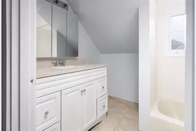 9 Lawrence St #1, Woburn, MA 01801 - Photo 18