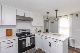 9 Lawrence St, Woburn, MA 01801 - Photo 6