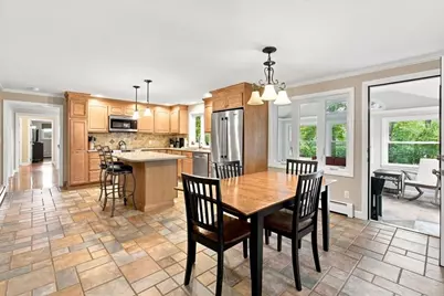 113 Pincushion Rd, Framingham, MA 01702 - Photo 2