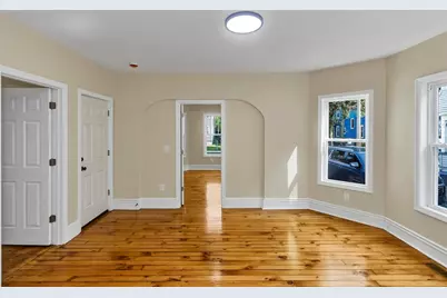 58 Euclid Ave, Springfield, MA 01108 - Photo 8