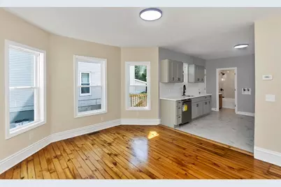 58 Euclid Ave, Springfield, MA 01108 - Photo 6