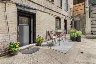 57 W Cedar St, Boston, MA 02114 - Photo 2
