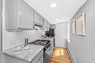 57 W Cedar St, Boston, MA 02114 - Photo 8