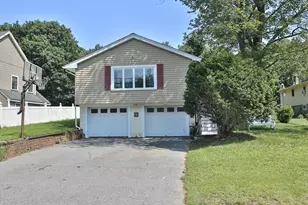 108 Lakeshore Dr, Marlborough, MA 01752 - Photo 1