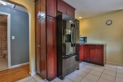 108 Lakeshore Dr, Marlborough, MA 01752 - Photo 10