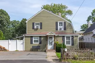 91 Lake St, Tewksbury, MA 01876 - Photo 1