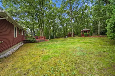 27 Reilly Ave, Blackstone, MA 01504 - Photo 36