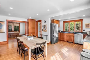 346 Merrimac St, Newburyport, MA 01950 - Photo 18