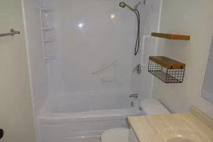 1 Plantation Dr, Agawam, MA 01001 - Photo 16
