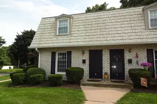 1 Plantation Dr, Agawam, MA 01001 - Photo 2