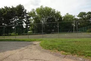 1 Plantation Dr, Agawam, MA 01001 - Photo 26