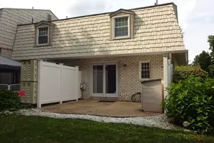 1 Plantation Dr, Agawam, MA 01001 - Photo 4