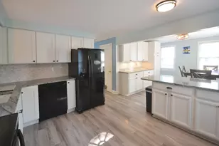79 Lorchris St, Leominster, MA 01453 - Photo 6