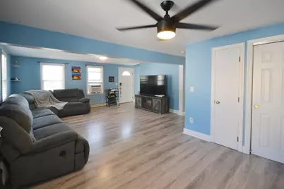 79 Lorchris St, Leominster, MA 01453 - Photo 12